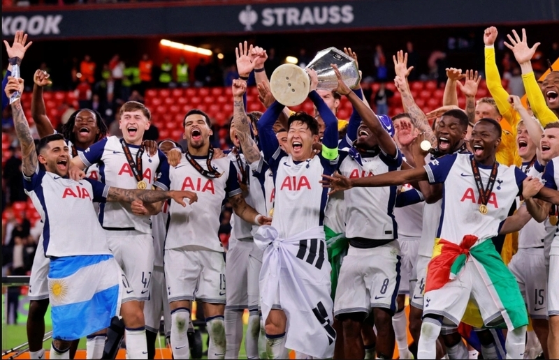Tottenham Hotspur F.C.: Bản sắc và ông lớn Premier League